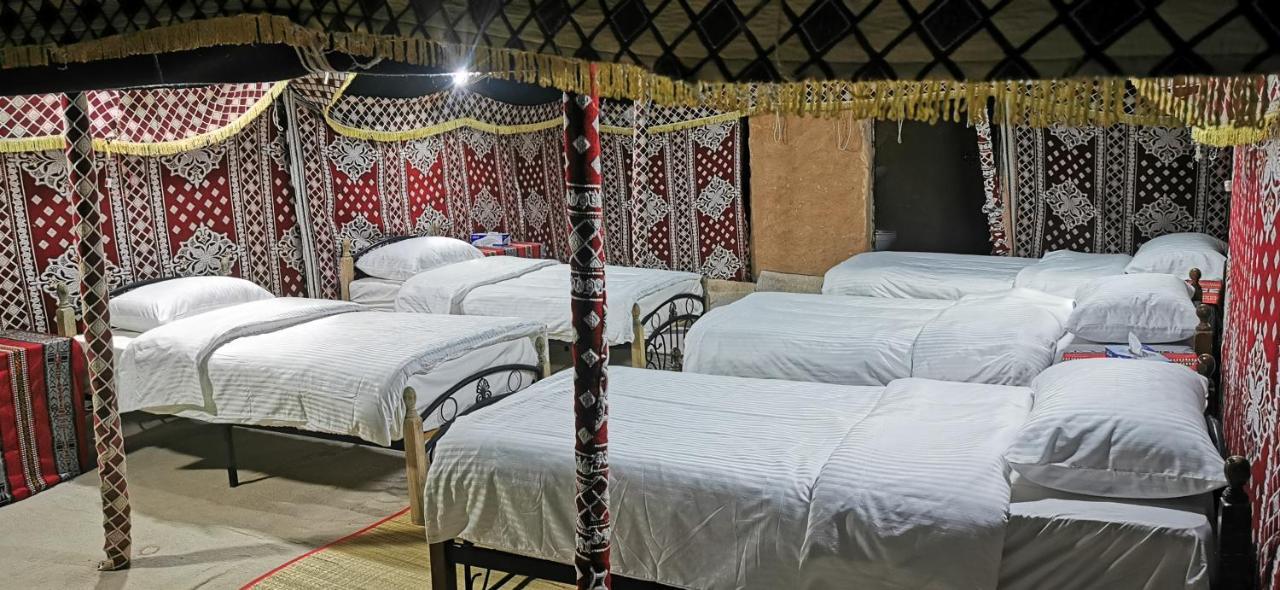 Desert Wonders Camp Ḩawīyah 외부 사진