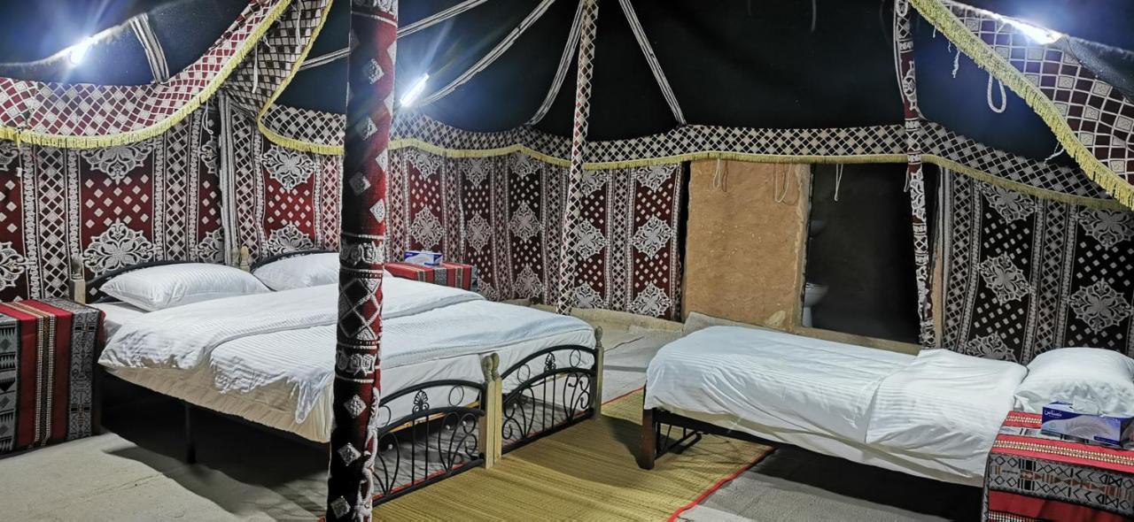 Desert Wonders Camp Ḩawīyah 외부 사진