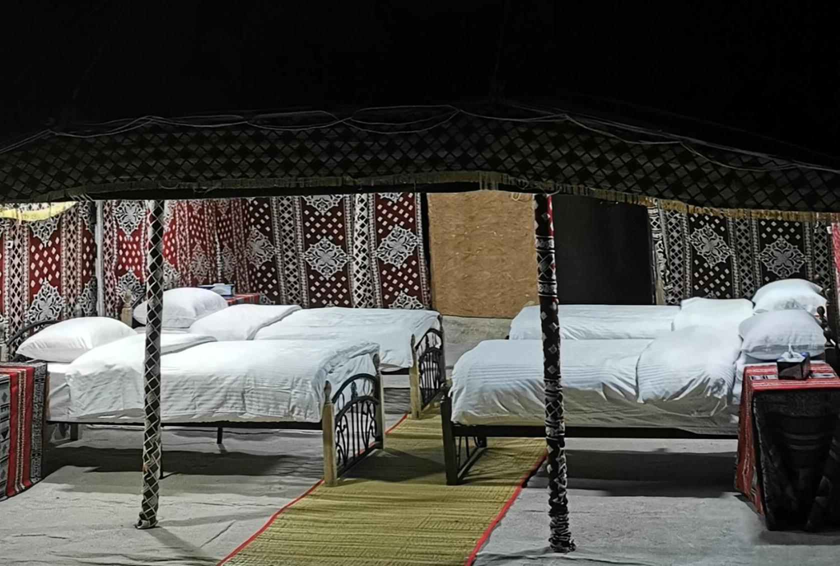 Desert Wonders Camp Ḩawīyah 객실 사진