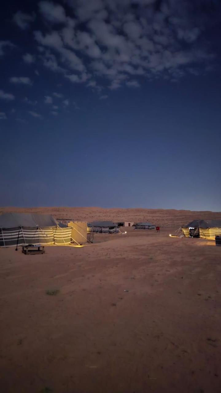 Desert Wonders Camp Ḩawīyah 외부 사진